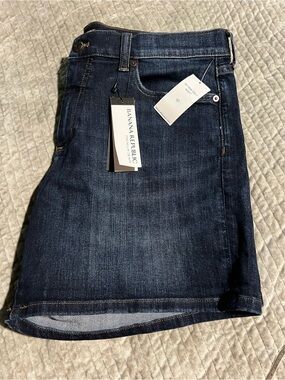 Banana Republic women’s Dark Indigo Denim Jean Shorts